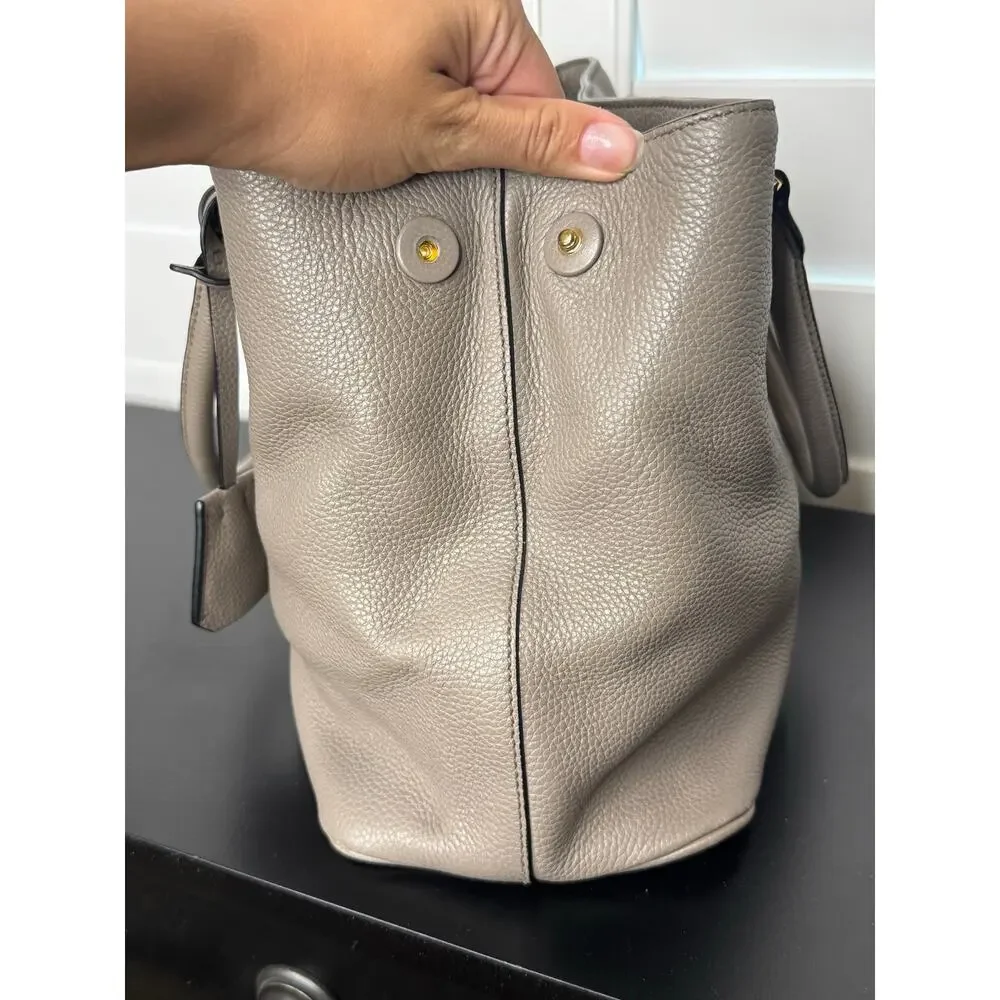 Prada | Vitello Daino Leather Handbag